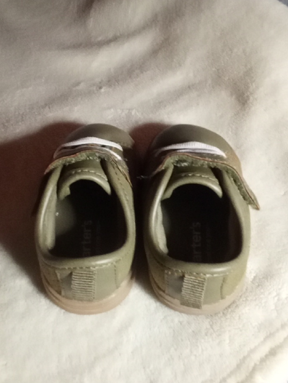 CARTERS Kids Olive Green Casual Lace-Up Shoes SIZE 4 LIL ONES - Picture 4 of 7